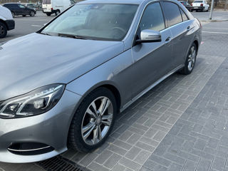 Mercedes E-Class foto 3