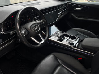 Audi Q8 foto 16