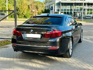 BMW 5 Series foto 5