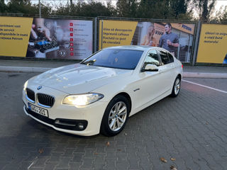 BMW 5 Series foto 5