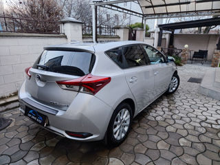 Toyota Auris foto 4