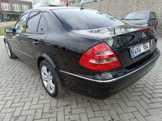 Mercedes E-Class foto 5