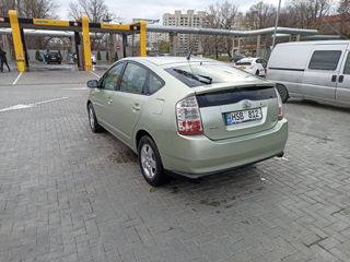 Toyota Prius foto 2