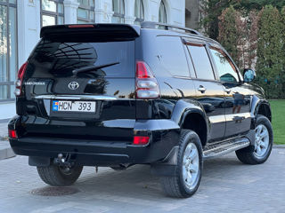 Toyota Land Cruiser Prado foto 3