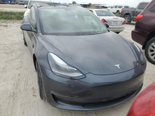 Tesla Model 3 foto 2