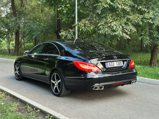 Mercedes CLS-Class foto 2