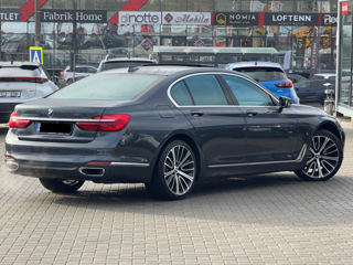 BMW 7 Series foto 4