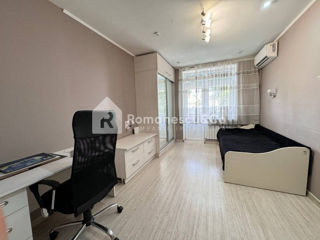 Apartament cu 2 camere, 40 m², Centru, Chișinău foto 1