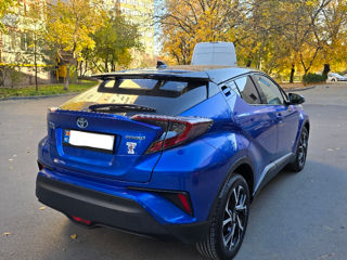 Toyota C-HR foto 4