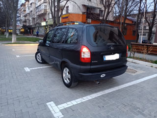 Opel Zafira foto 13