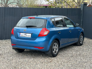 KIA Ceed фото 5