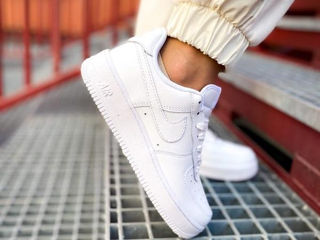 Nike air force white foto 2