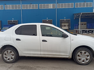 Dacia Logan foto 3