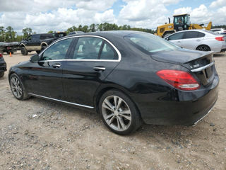 Mercedes C-Class foto 2