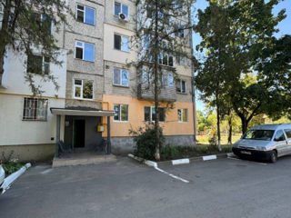 Apartament cu 3 camere, 60 m², 9 cartier, Bălți