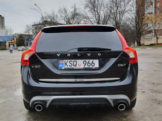 Volvo V60 foto 2