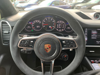 Porsche Cayenne Coupe foto 6