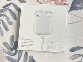 Apple AirPods (2nd Gen) with Charging Case - White (MV7N2AM/A)