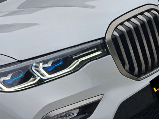 BMW X7 foto 3