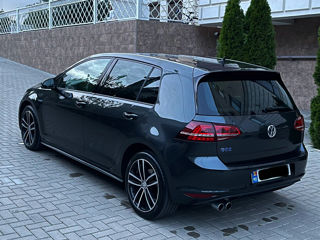 Volkswagen Golf foto 4