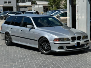 BMW 5 Series foto 4