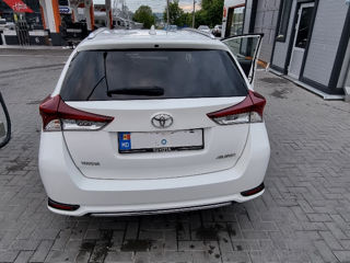 Toyota Auris foto 4