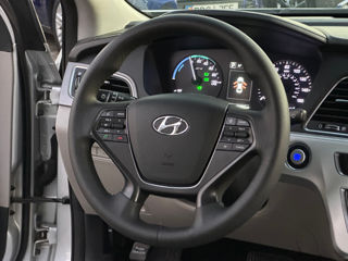 Hyundai Sonata foto 9