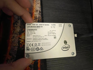 Intel SSD 1.6TB se vinde urgent 6GB/s viteza