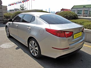 KIA Optima foto 2