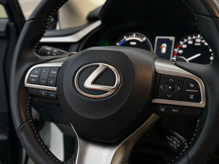 Lexus RX Series foto 17