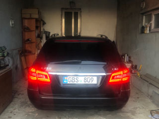 Mercedes E-Class foto 2