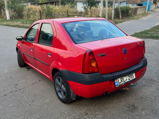 Dacia Logan foto 6