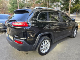 Jeep Cherokee foto 2