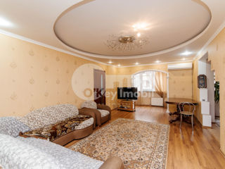 3-х комнатная квартира, 96 м², Ботаника, Кишинёв