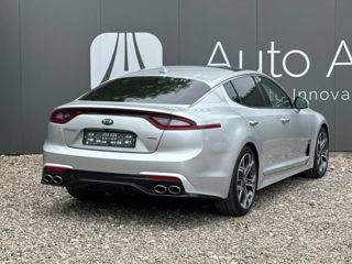 KIA Stinger foto 4