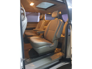 KIA Carnival foto 4