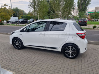 Toyota Yaris foto 8