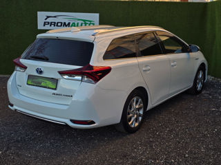 Toyota Auris foto 4