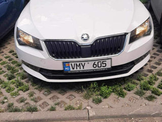 Skoda Superb foto 1