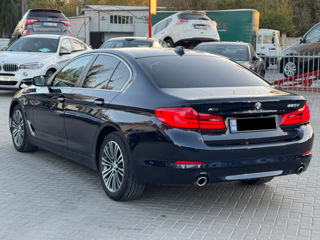 BMW 5 Series foto 3