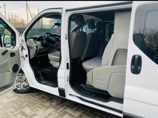 Opel Vivaro foto 3