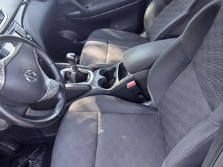 Salon Nissan Qashqai J11 foto 0