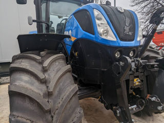 Tractoare agricole New Holland Трактор foto 2