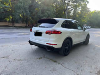 Porsche Cayenne foto 2