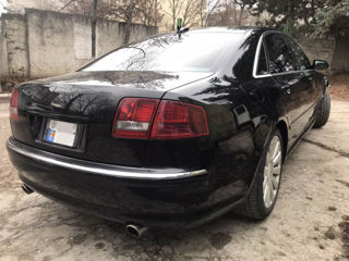 Audi A8 foto 2