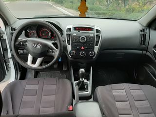 Kia Ceed foto 6