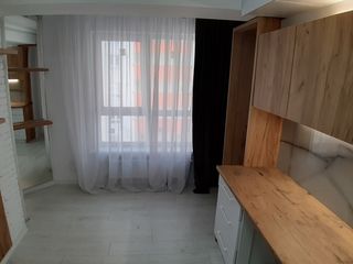 Vânzare apartament cu 1 cameră, reparație euro, bloc nou, sect. Centru! foto 4