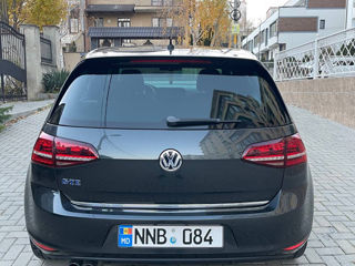 Volkswagen Golf foto 6