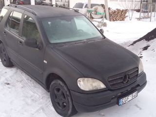 Mercedes ML Class foto 3