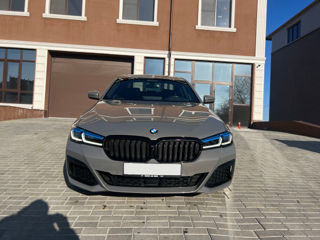 BMW 5 Series foto 3